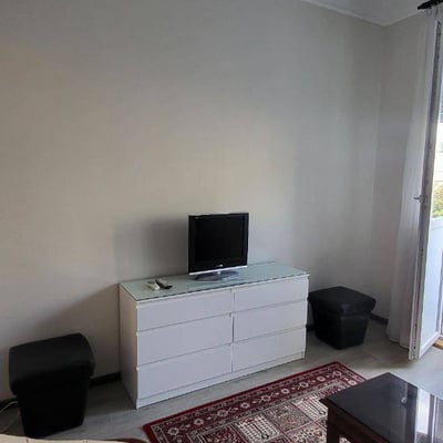 Alquiler de un acogedor apartamento tipo estudio, 24 m², Vračar, Belgrado, Serbia